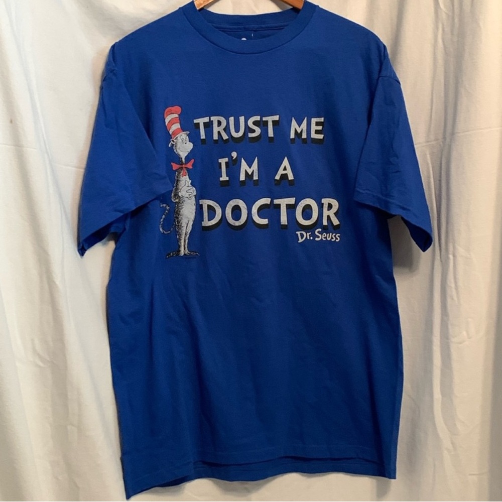 New with tags blue short sleeve t-shirt shirt Men’s size large Dr. Seuss cat hat - Picture 10 of 10